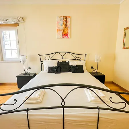 Homes Paradise View With 3 Bedrooms & 2 Swimming Pools